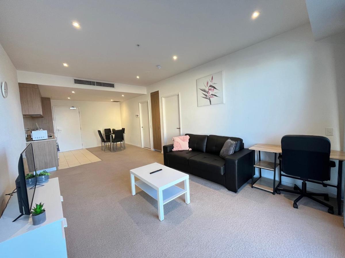 Tasha'S Apartments On Morphett Adelaide Bagian luar foto